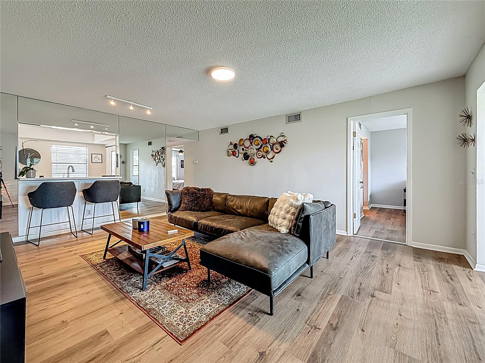Image 17 of 41 For 2400 Winding Creek Boulevard 14-201