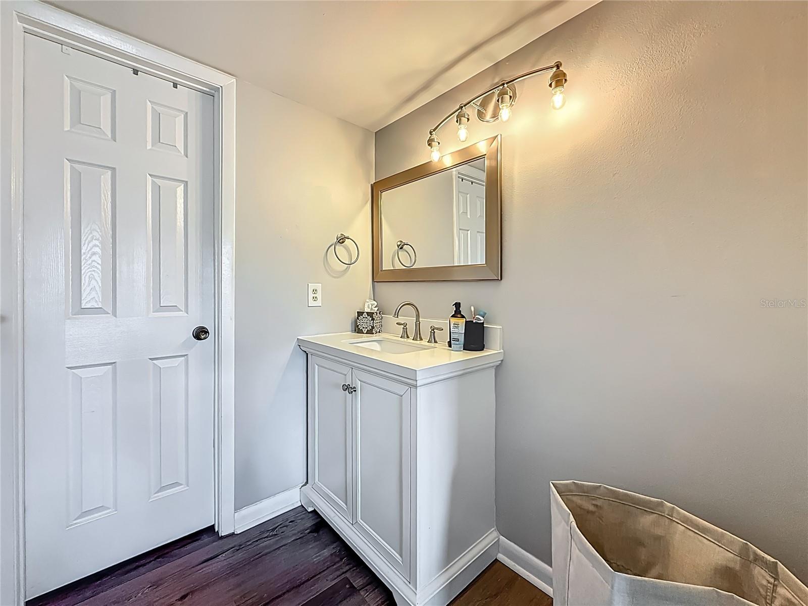 Image 32 of 41 For 2400 Winding Creek Boulevard 14-201