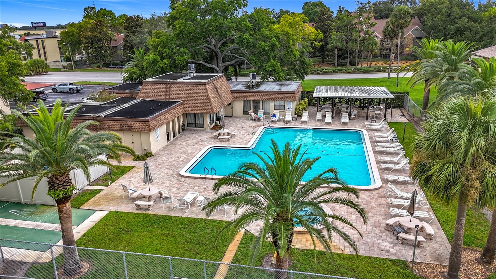 Image 36 of 41 For 2400 Winding Creek Boulevard 14-201