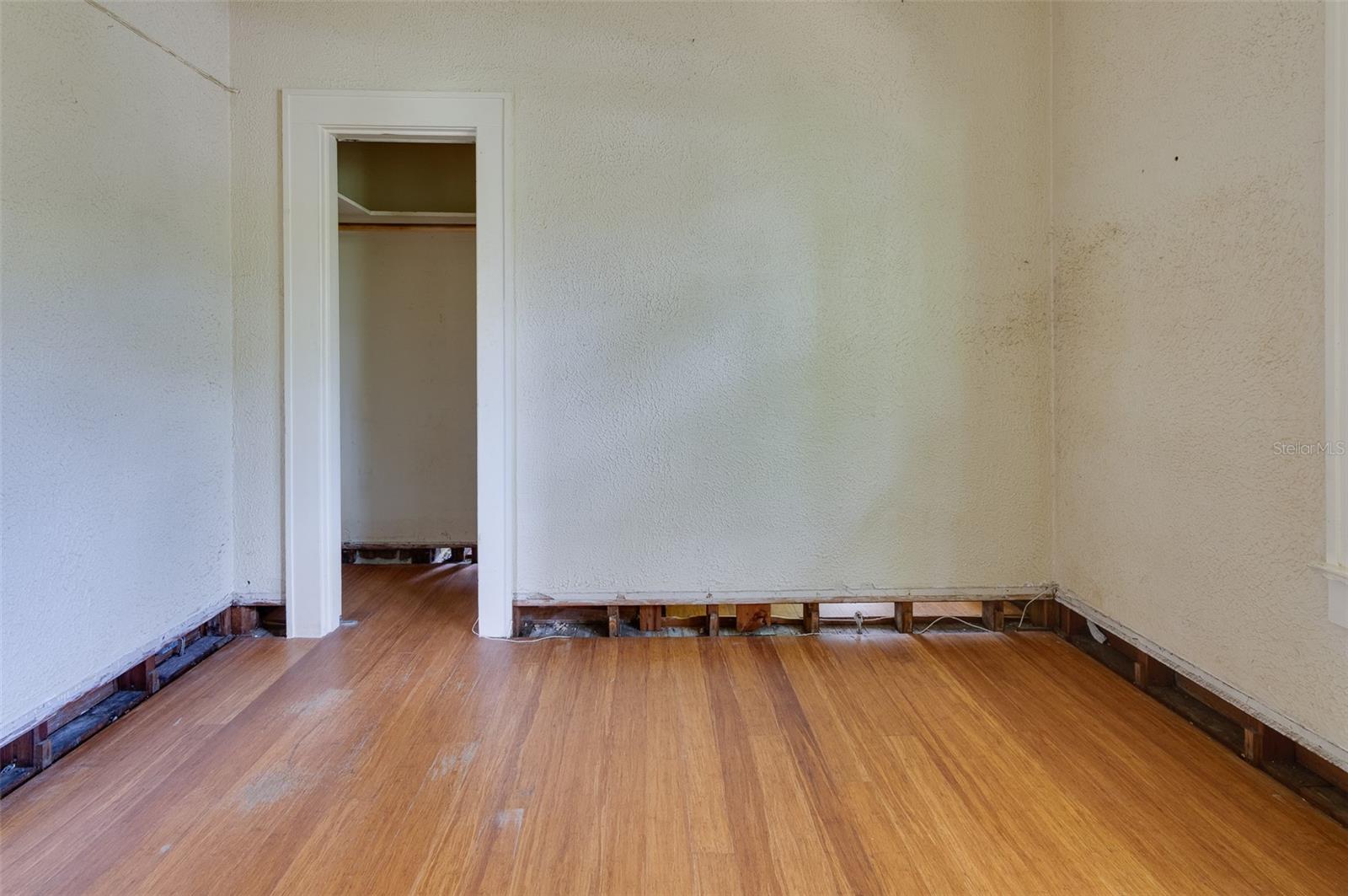 Image 11 of 32 For 317 19th Avenue S