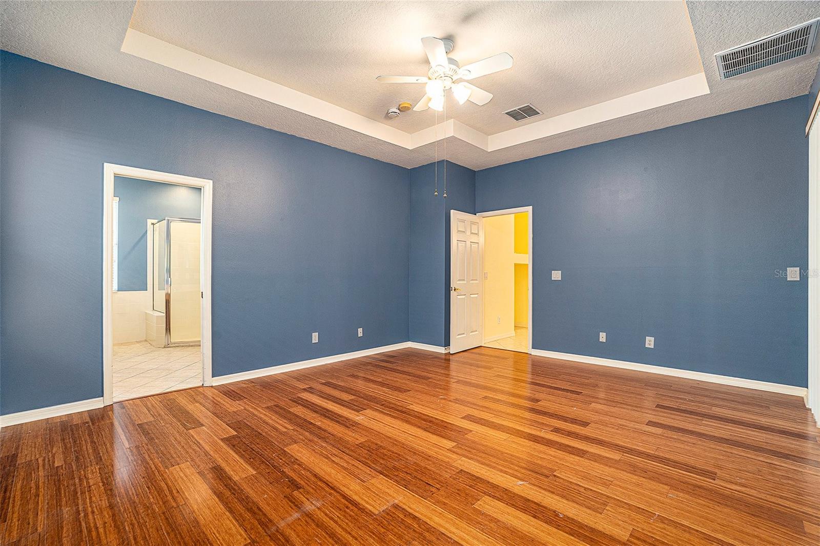 Image 14 of 24 For 17910 Timber View Street