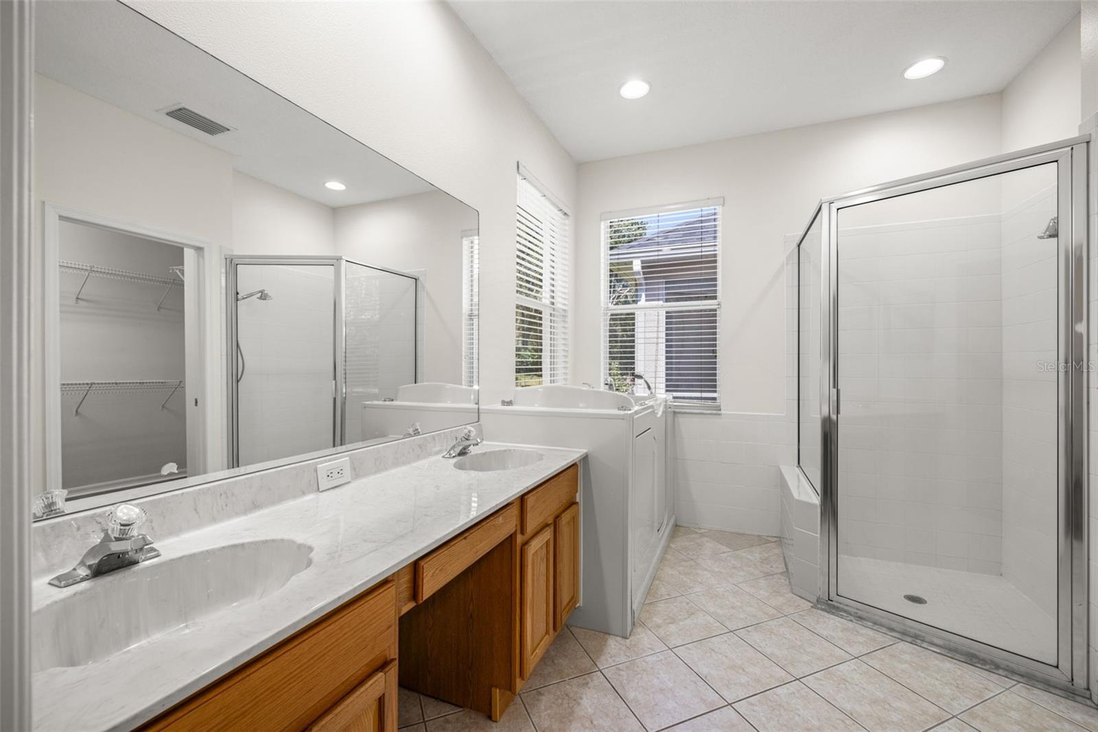 Image 25 of 50 For 17910 Timber View Street