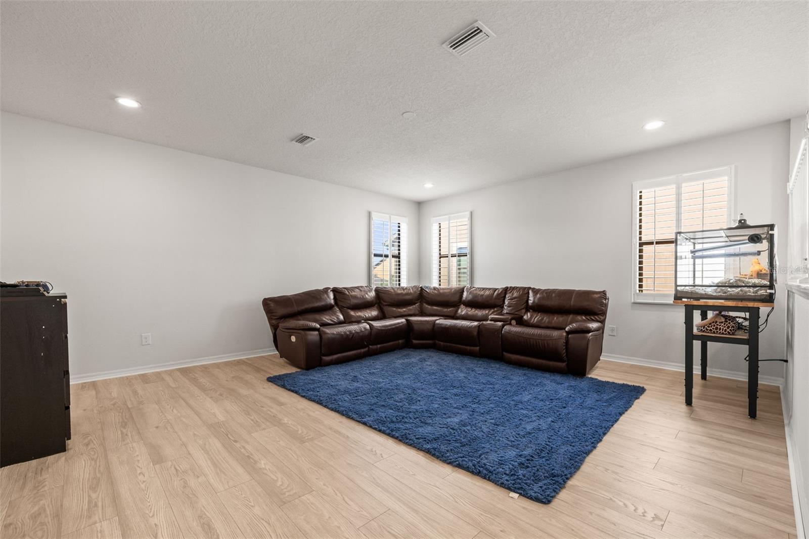 Image 14 of 41 For 12476 Tibbetts Street