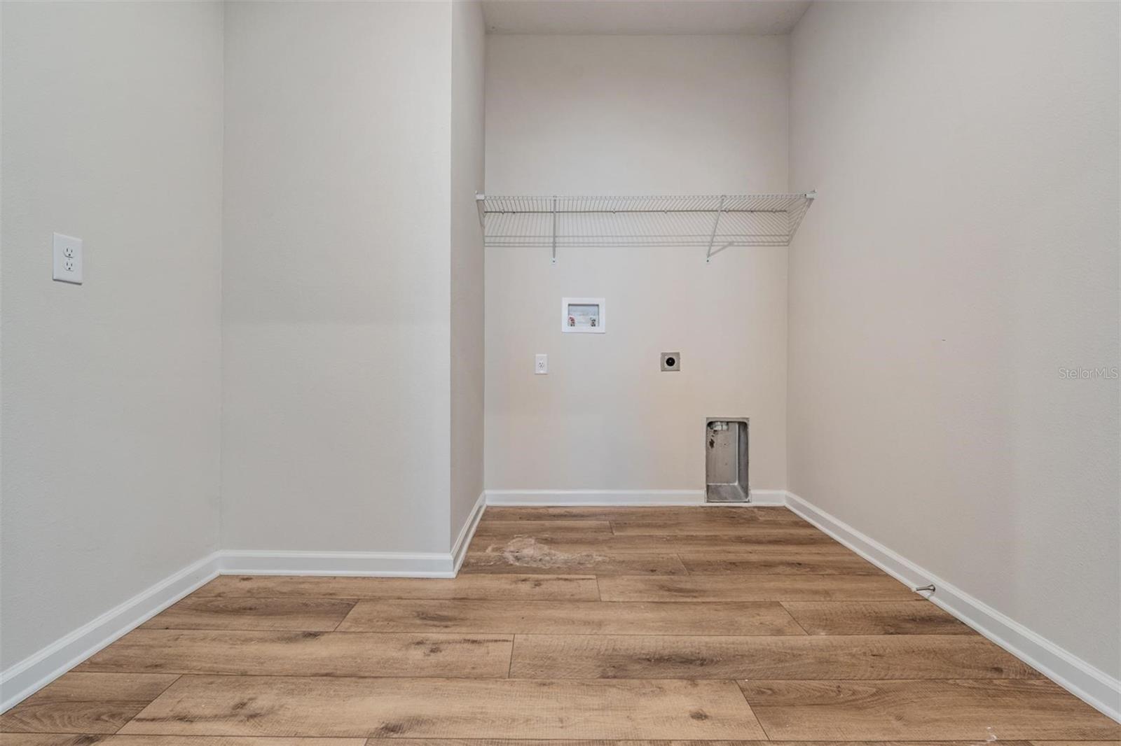 Image 12 of 55 For 8576 Broadstone Drive