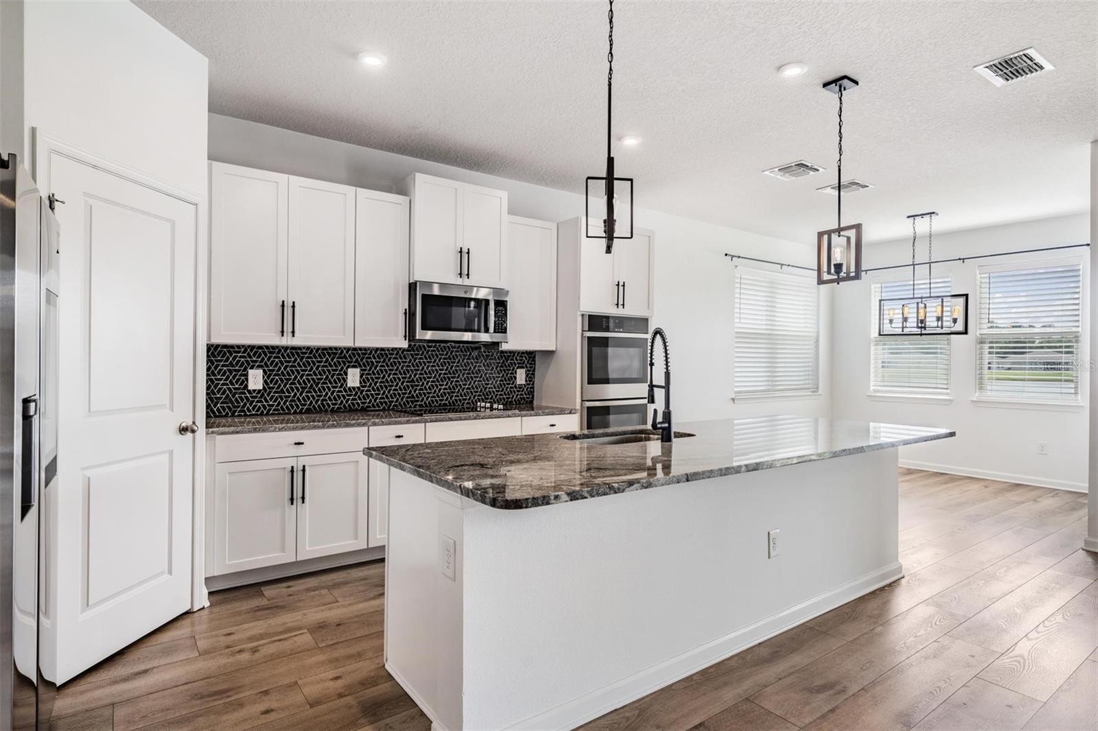 Image 22 of 55 For 8576 Broadstone Drive