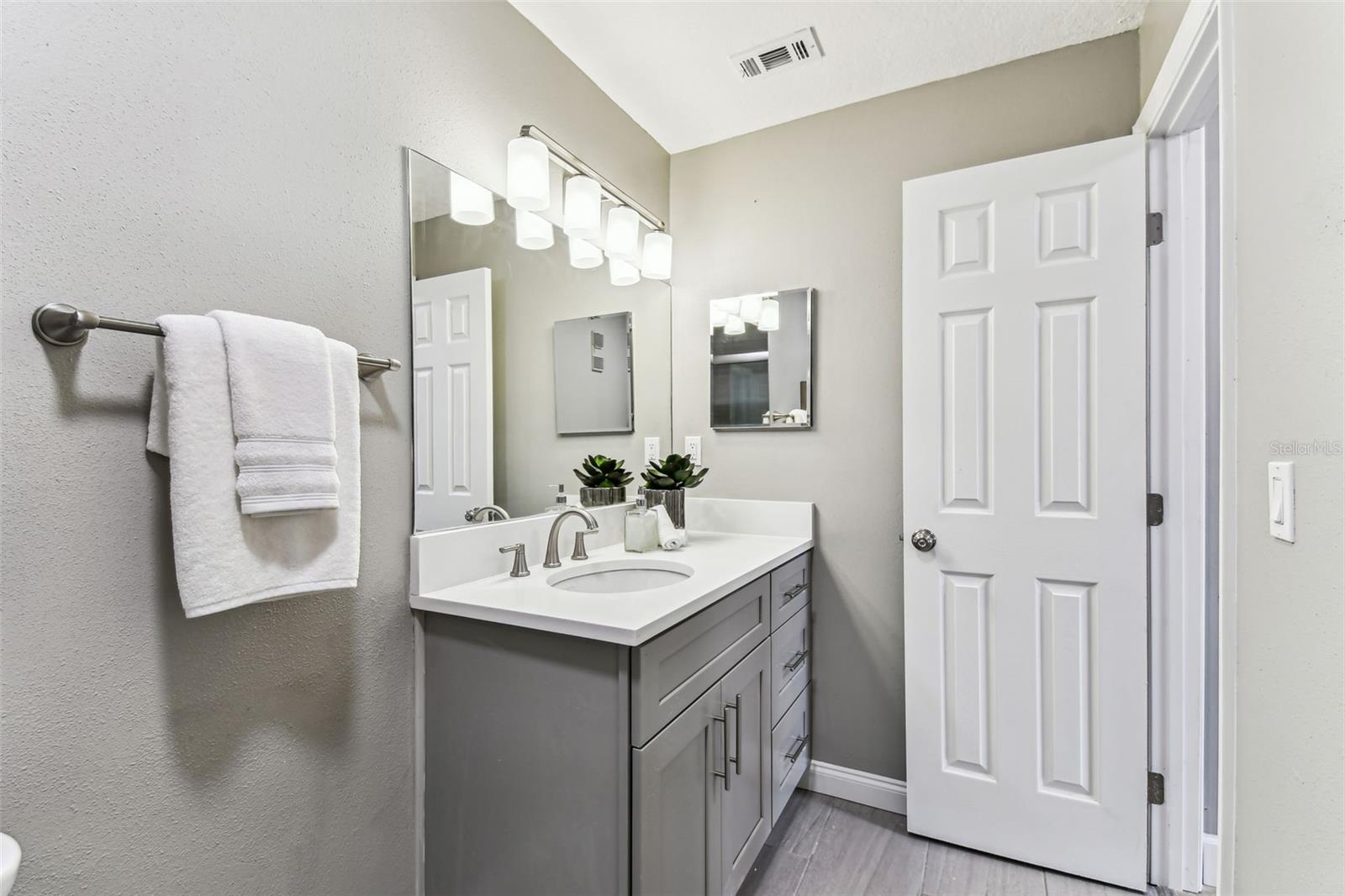 Image 21 of 50 For 2960 59th Street S 303