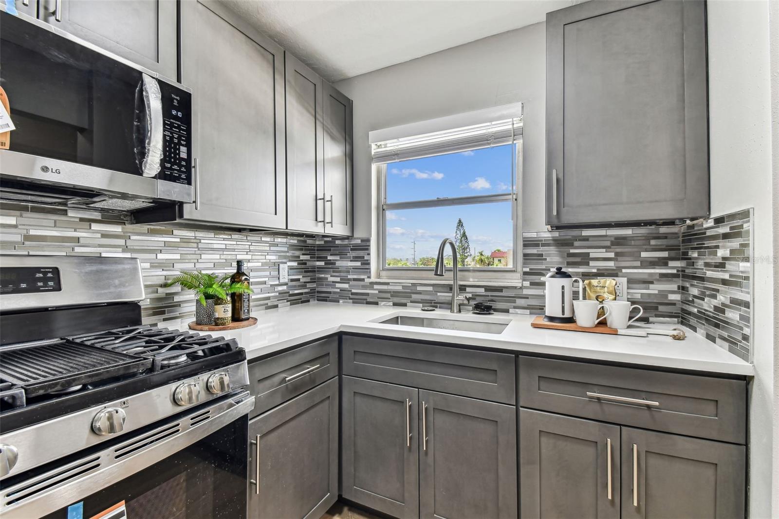 Image 4 of 50 For 2960 59th Street S 303