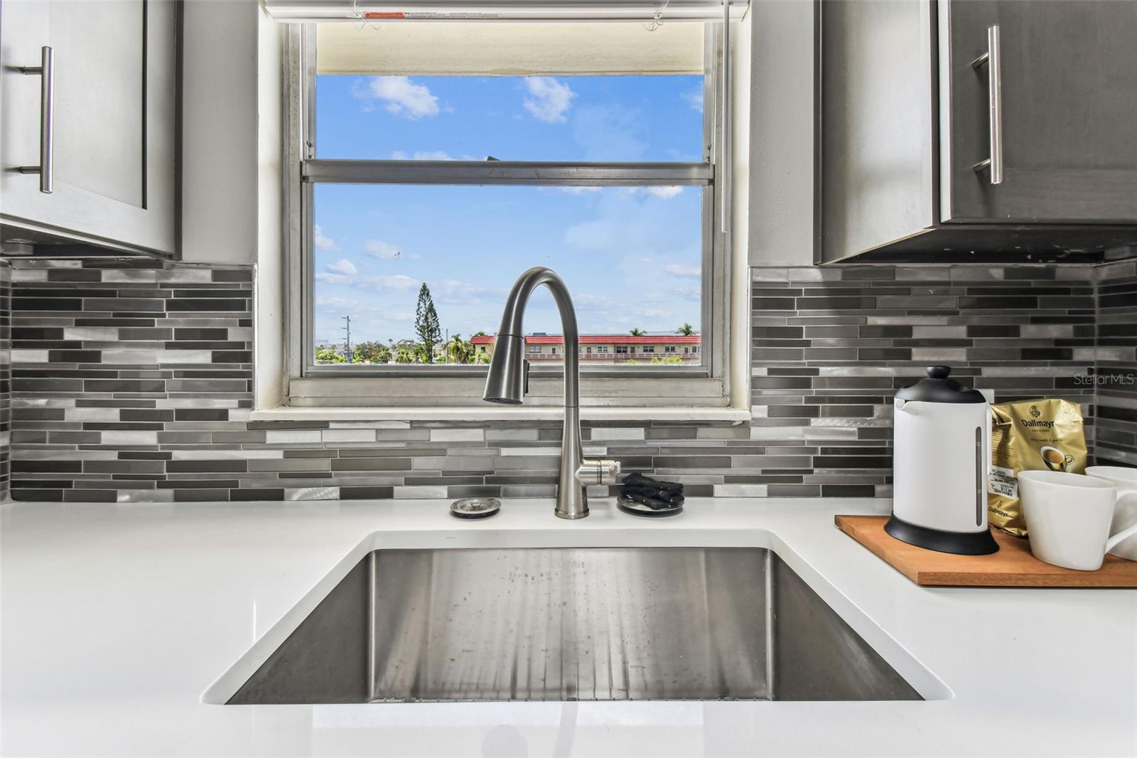 Image 5 of 50 For 2960 59th Street S 303