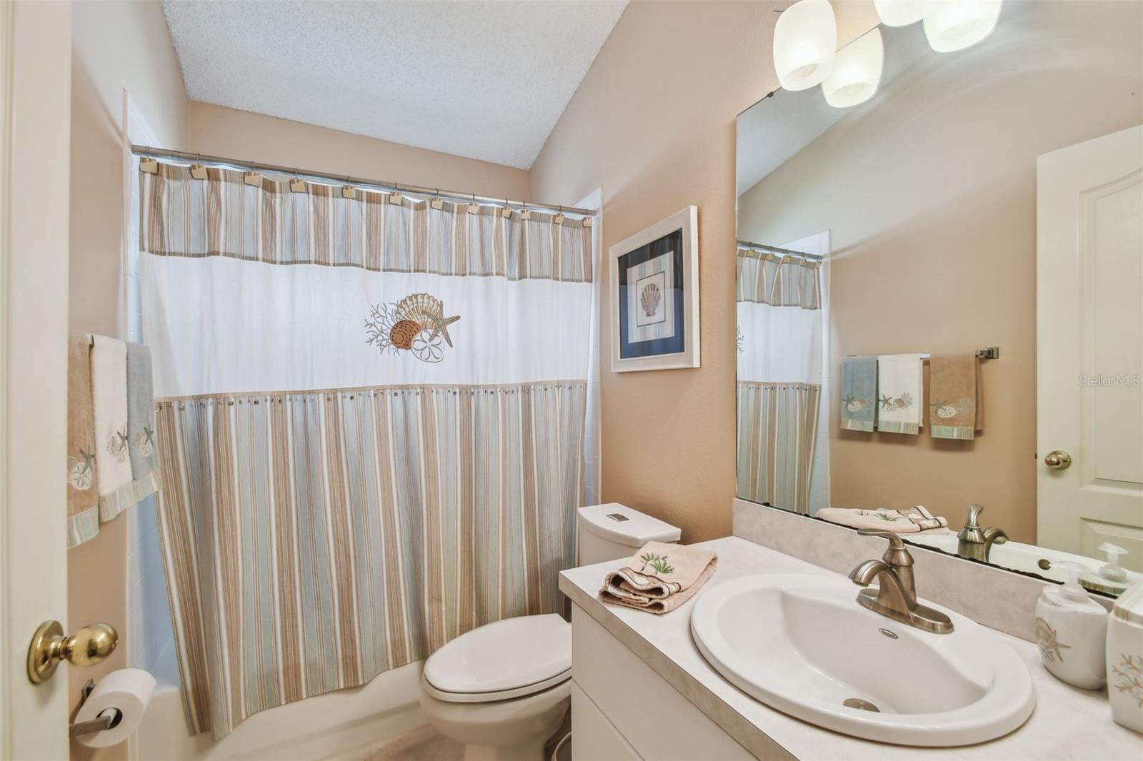 Image 20 of 32 For 630 Lake Cypress Circle