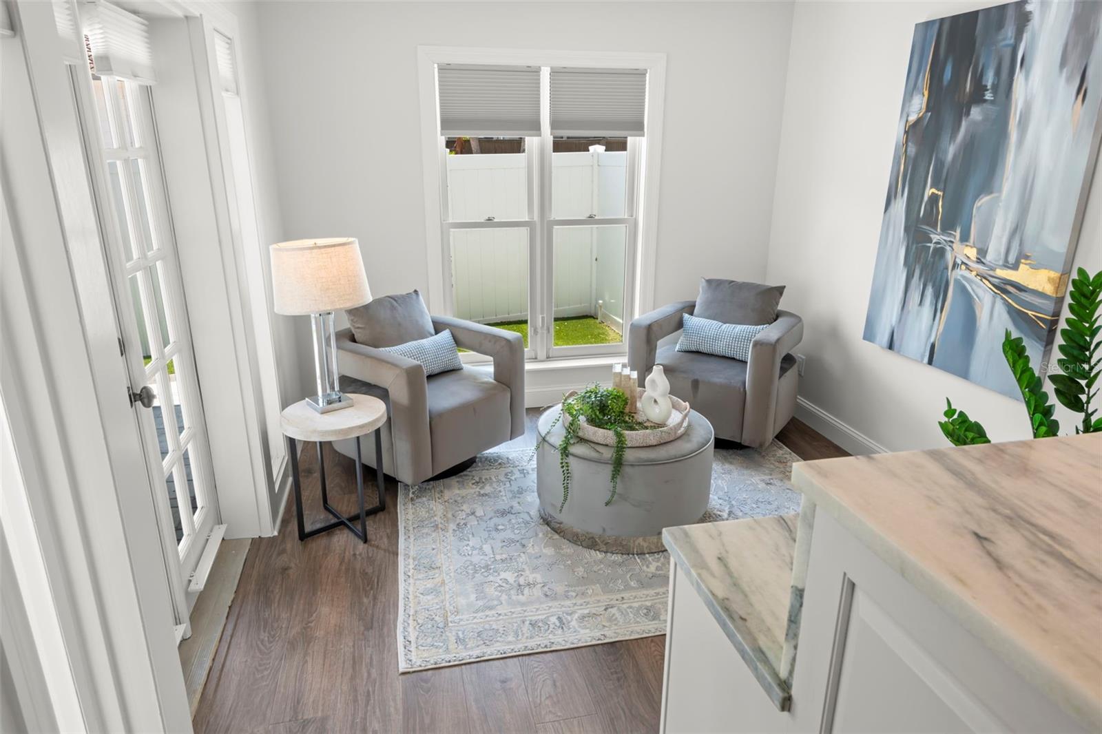 Image 10 of 61 For 146 26th Avenue Ne
