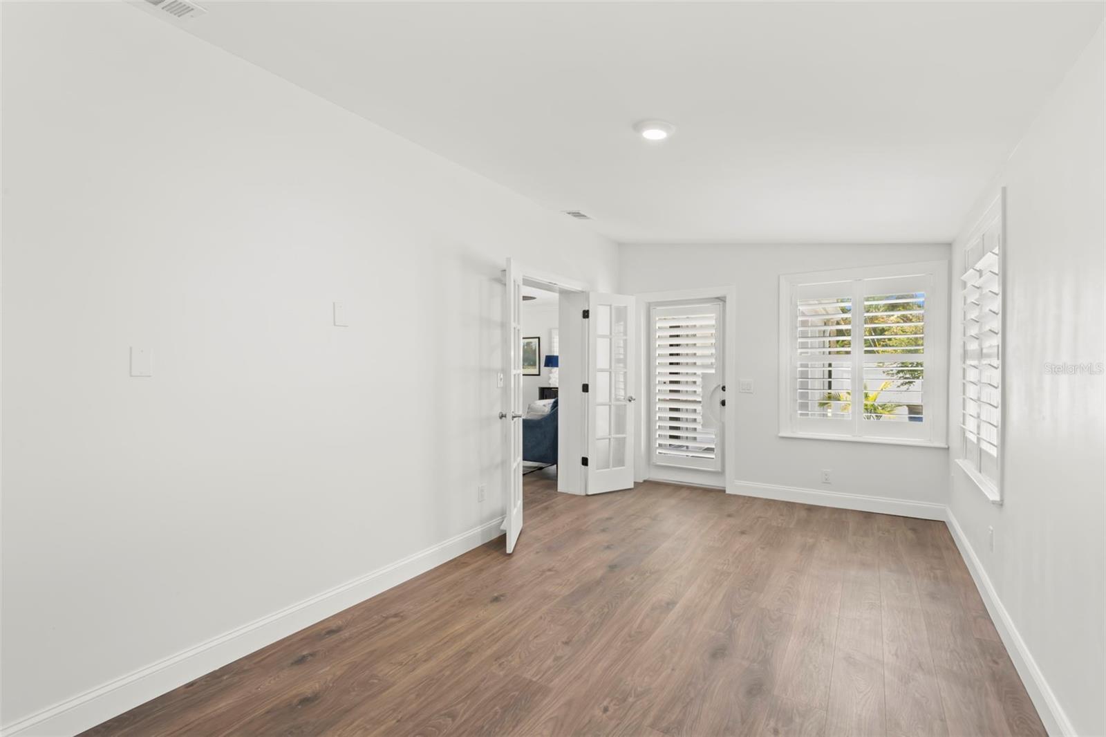 Image 26 of 61 For 146 26th Avenue Ne