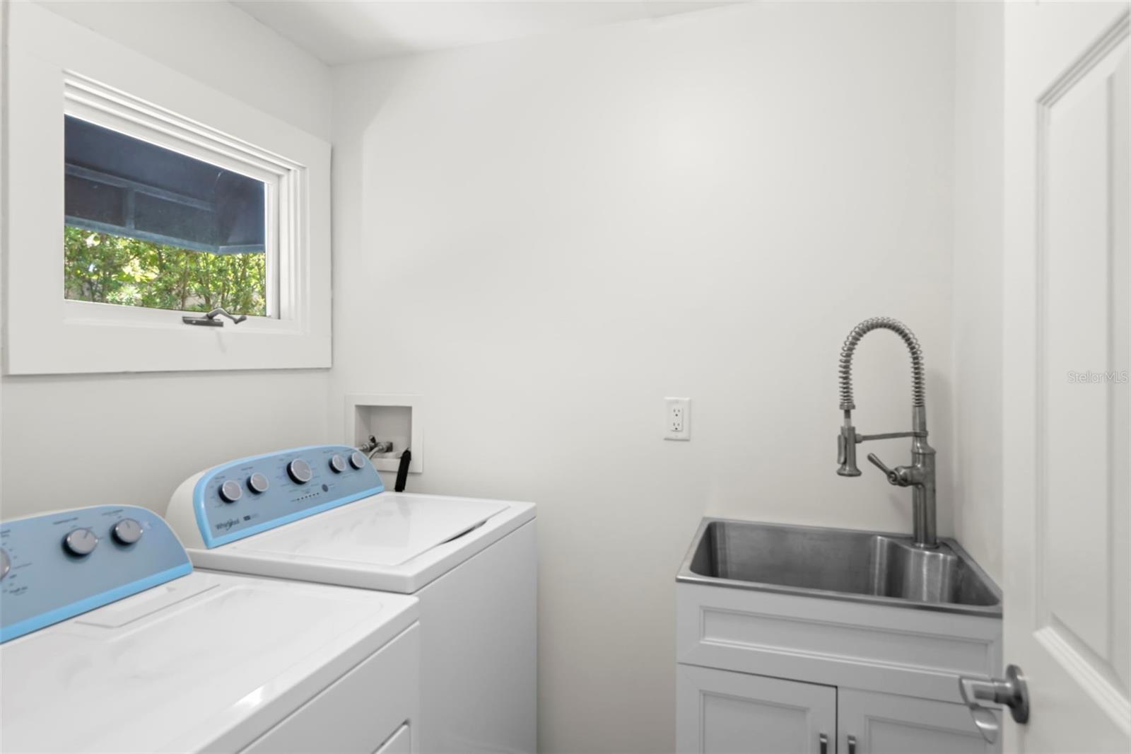Image 29 of 61 For 146 26th Avenue Ne