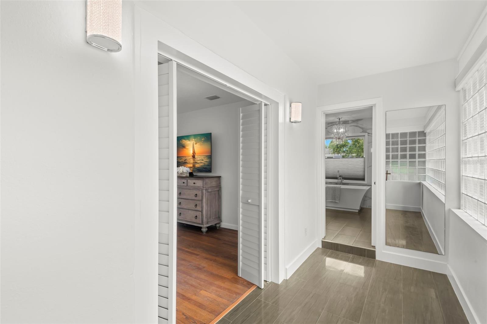 Image 37 of 61 For 146 26th Avenue Ne