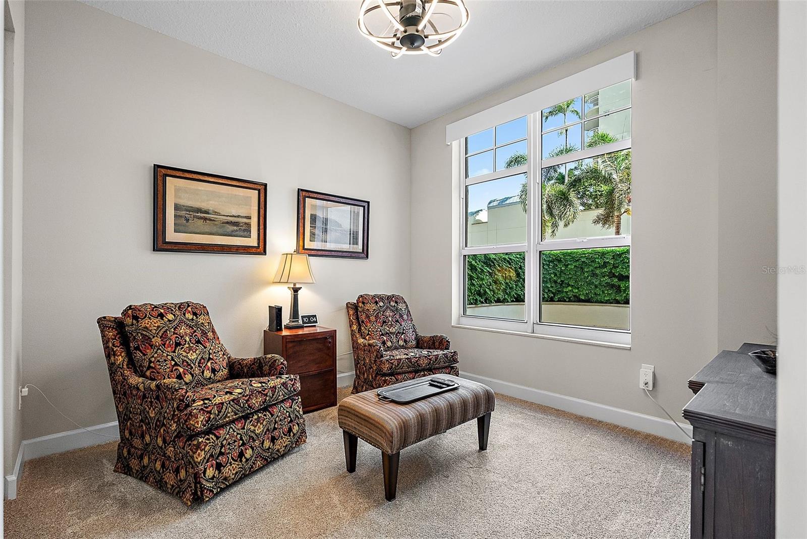 Listing photo id 41 for 100 Beach Drive Ne 301