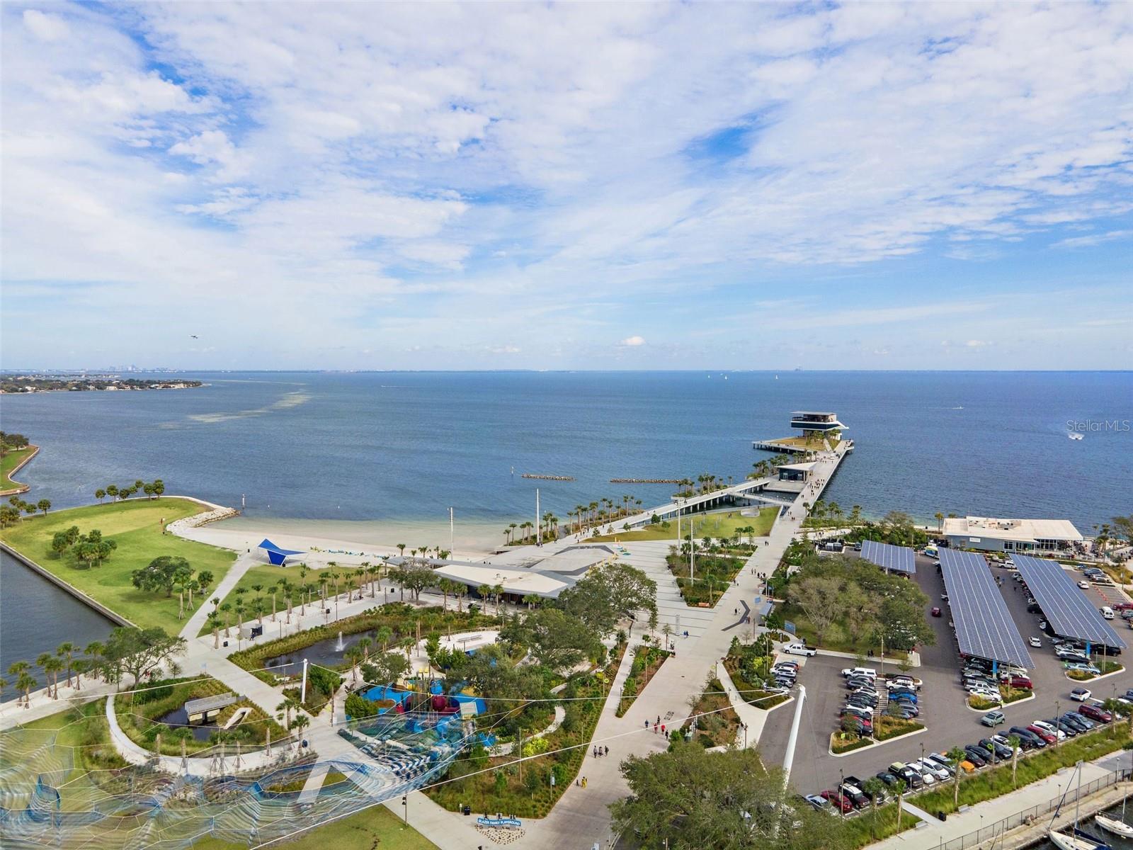 Listing photo id 59 for 100 Beach Drive Ne 301