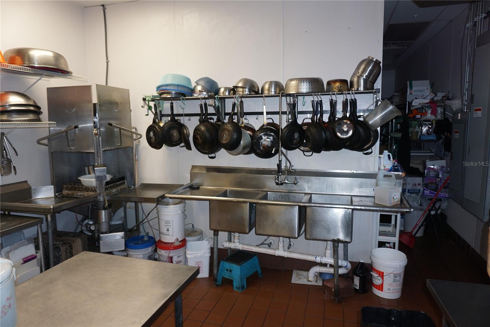 Image 13 of 19 For 2700 34th Street N