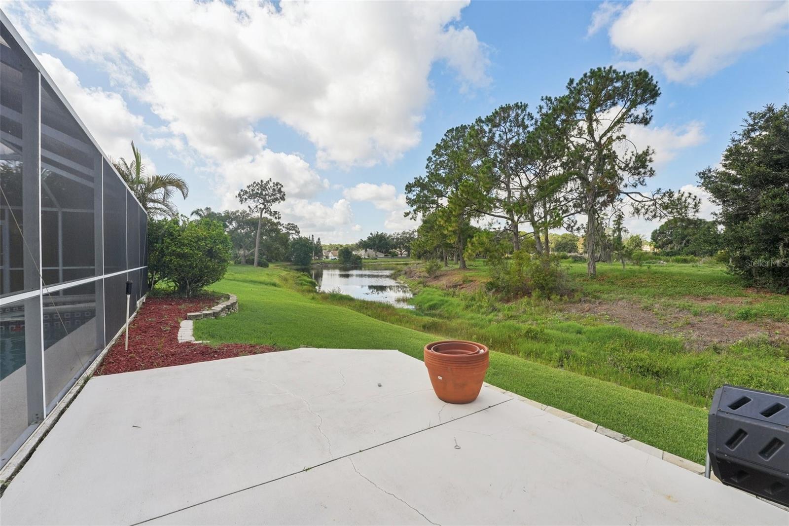 Image 32 of 36 For 18712 Forest Glen Court