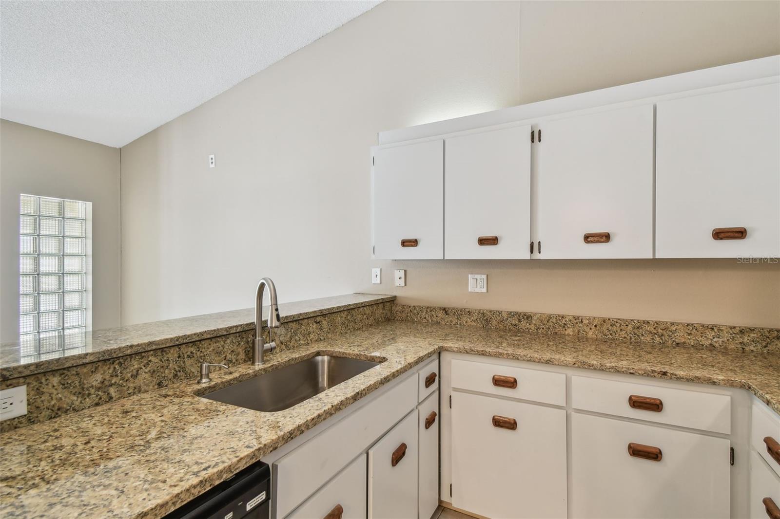 Image 10 of 30 For 3389 Crystal Court E J