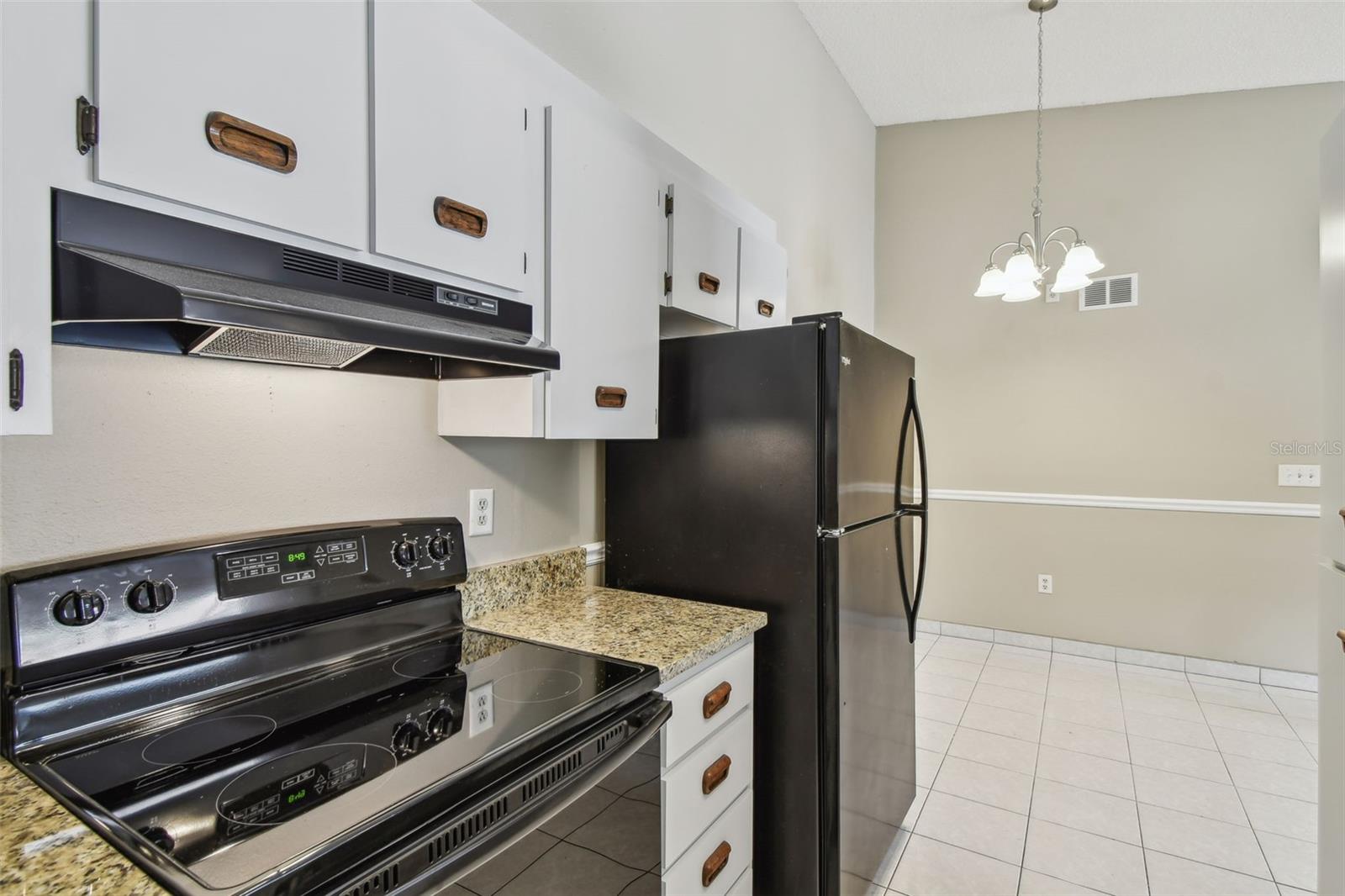 Image 8 of 30 For 3389 Crystal Court E J