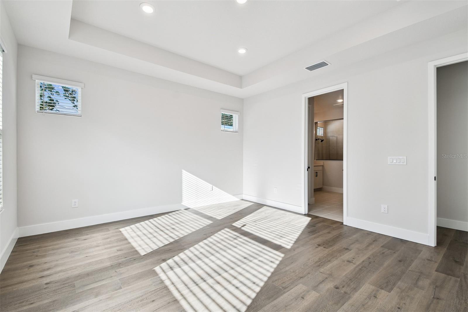 Image 18 of 38 For 3110 19th Street N