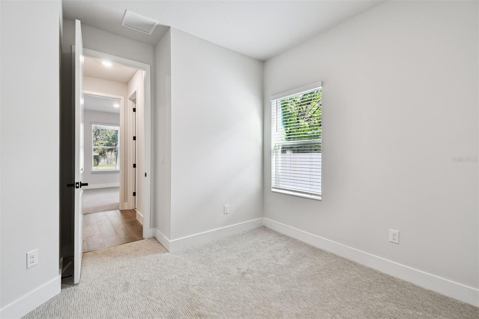 Image 27 of 38 For 3110 19th Street N