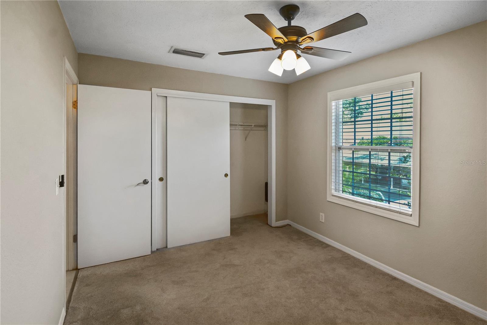 Listing photo id 11 for 13758 Orange Sunset Drive 202