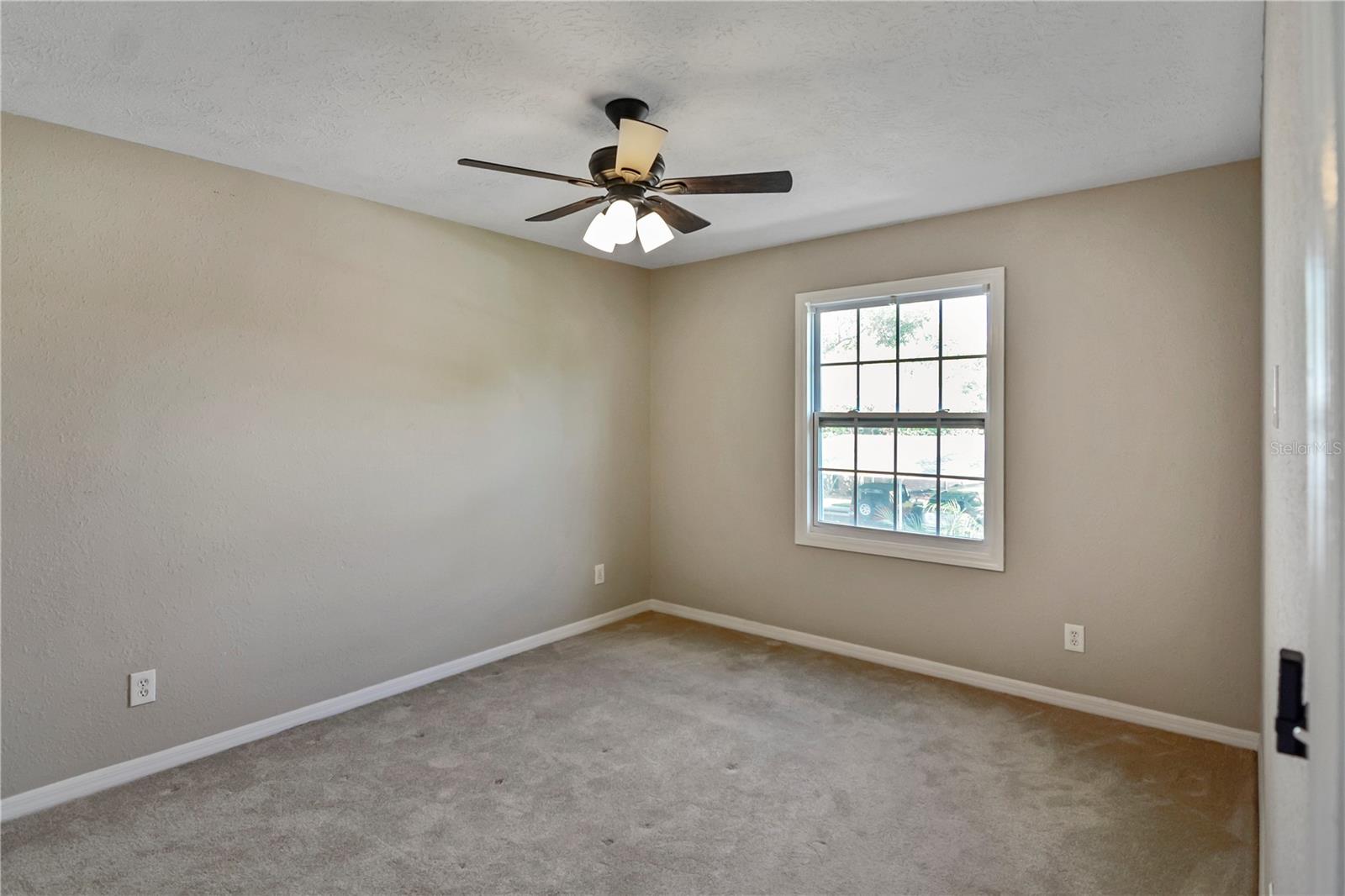 Listing photo id 14 for 13758 Orange Sunset Drive 202