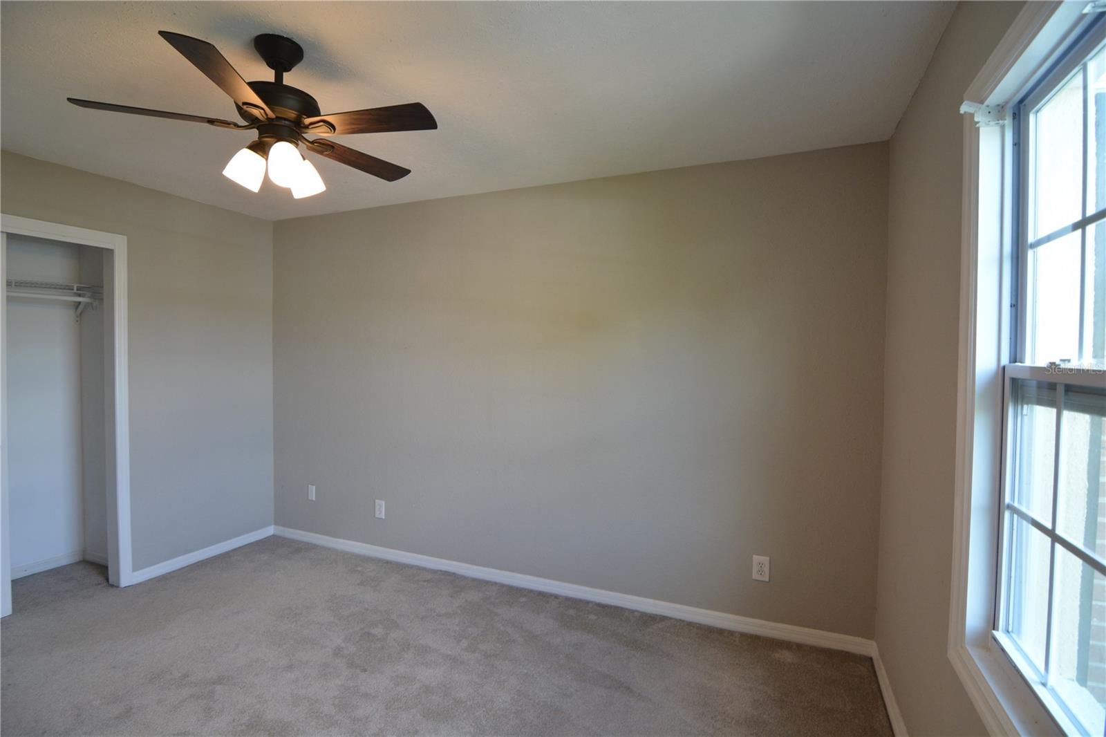 Listing photo id 16 for 13758 Orange Sunset Drive 202
