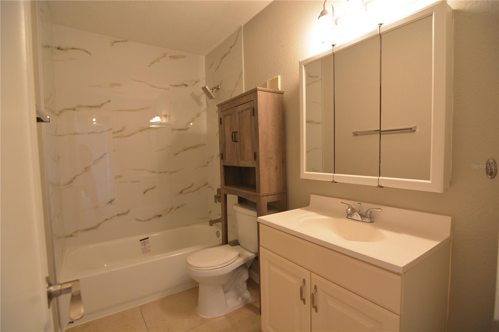 Listing photo id 17 for 13758 Orange Sunset Drive 202