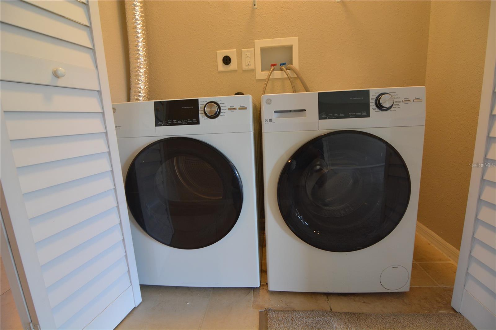 Listing photo id 21 for 13758 Orange Sunset Drive 202