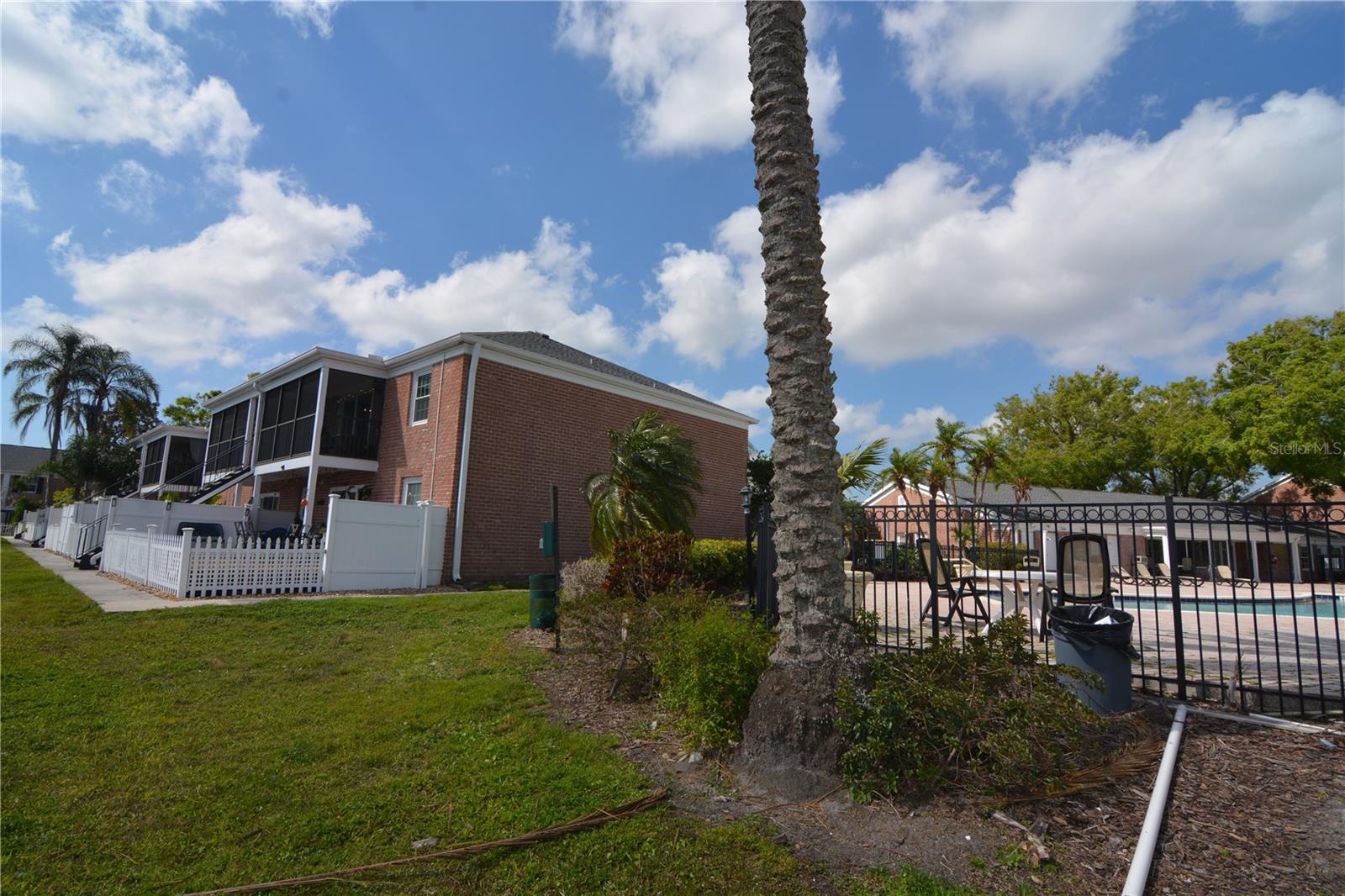 Listing photo id 33 for 13758 Orange Sunset Drive 202