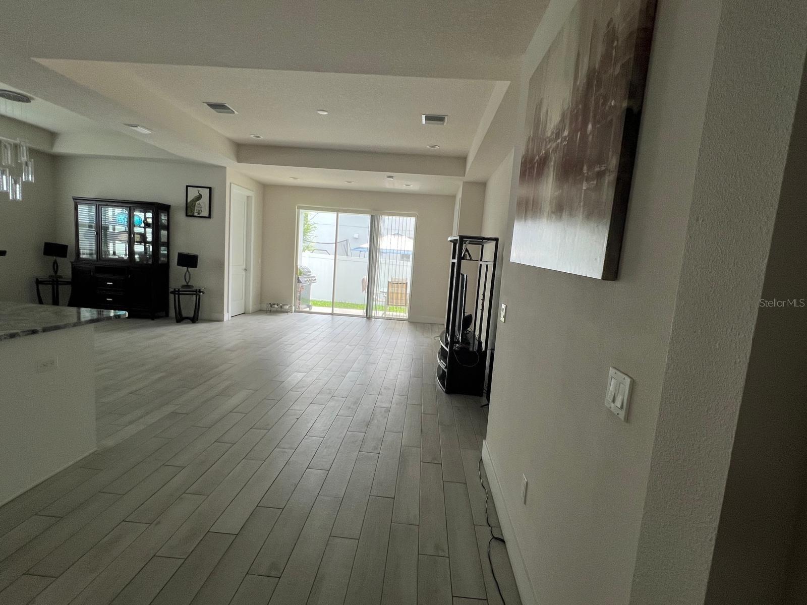 Image 5 of 11 For 2065 Paragon Circle W