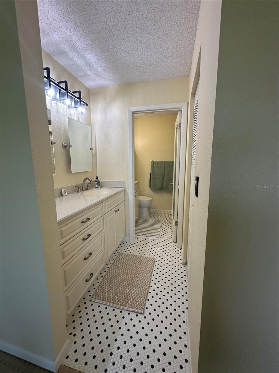 Image 30 of 49 For 1408 Millstream Lane 206