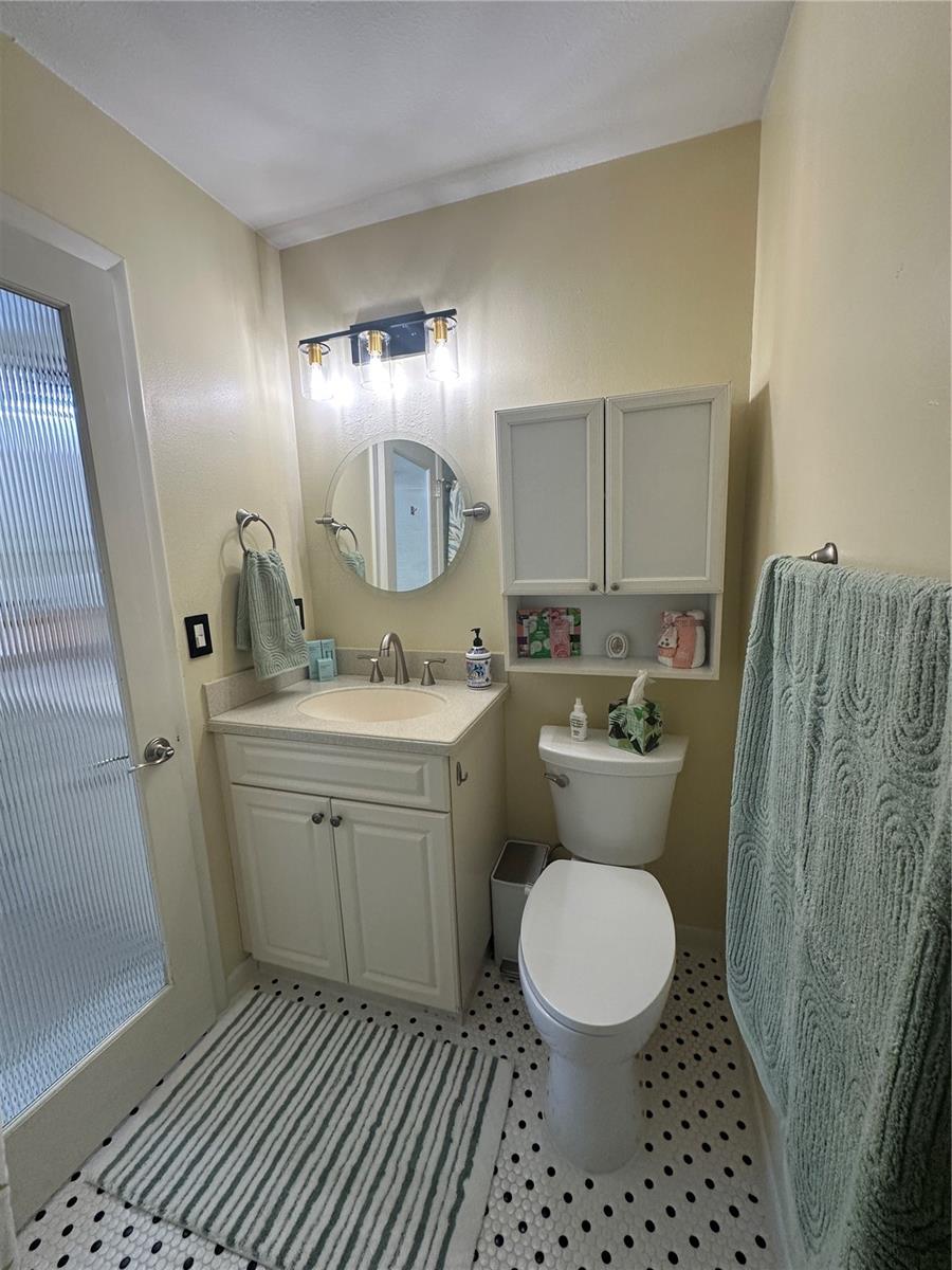 Image 32 of 49 For 1408 Millstream Lane 206