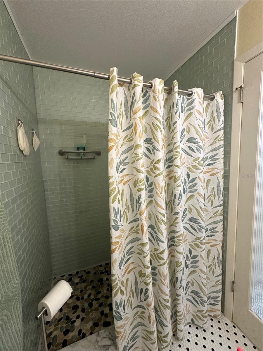 Image 33 of 49 For 1408 Millstream Lane 206