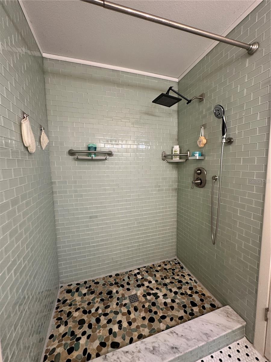 Image 34 of 49 For 1408 Millstream Lane 206