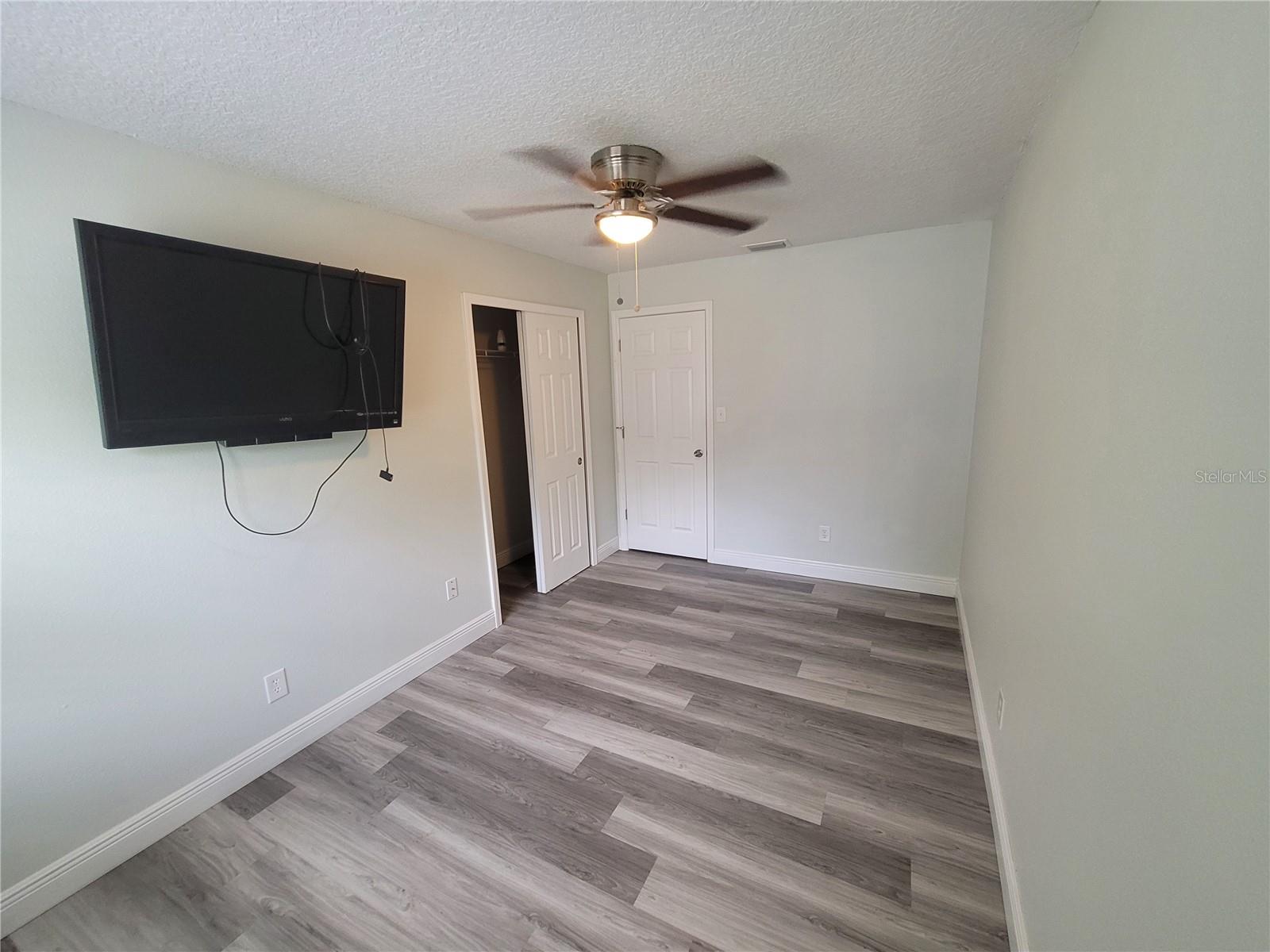 Image 13 of 19 For 21352 Lehouier Drive