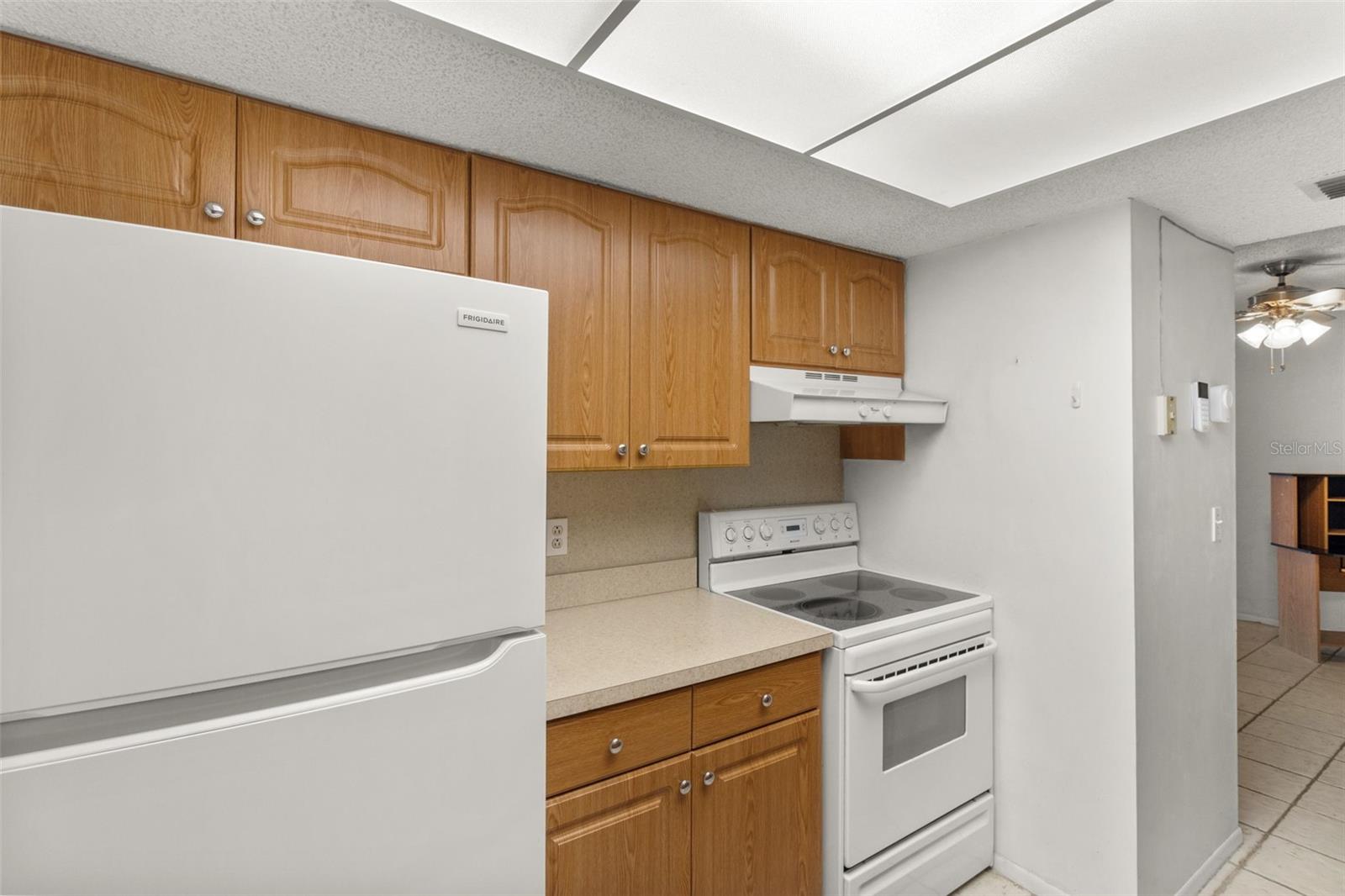 Image 6 of 35 For 4500 Bay Drive 106