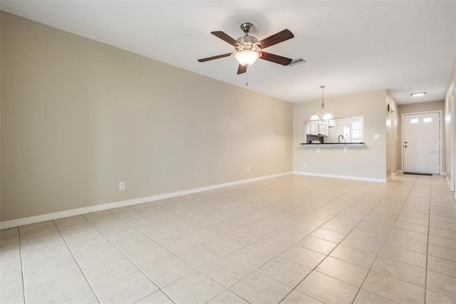 Image 11 of 32 For 340 Causeway Boulevard 105