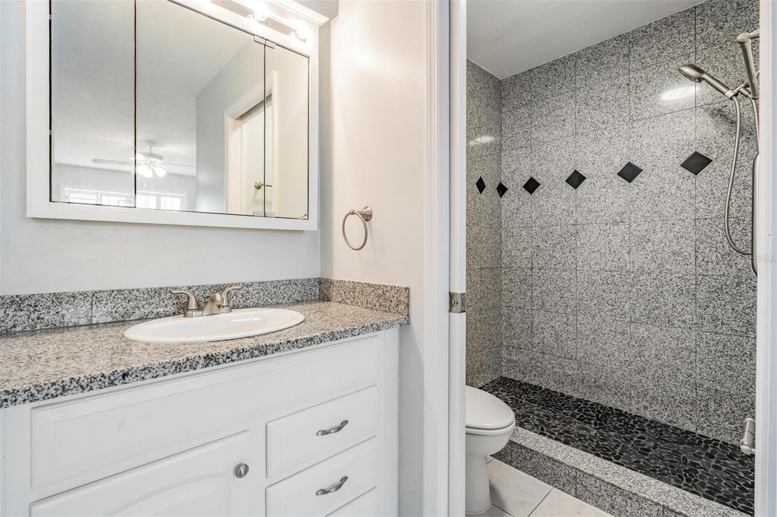 Image 18 of 32 For 340 Causeway Boulevard 105