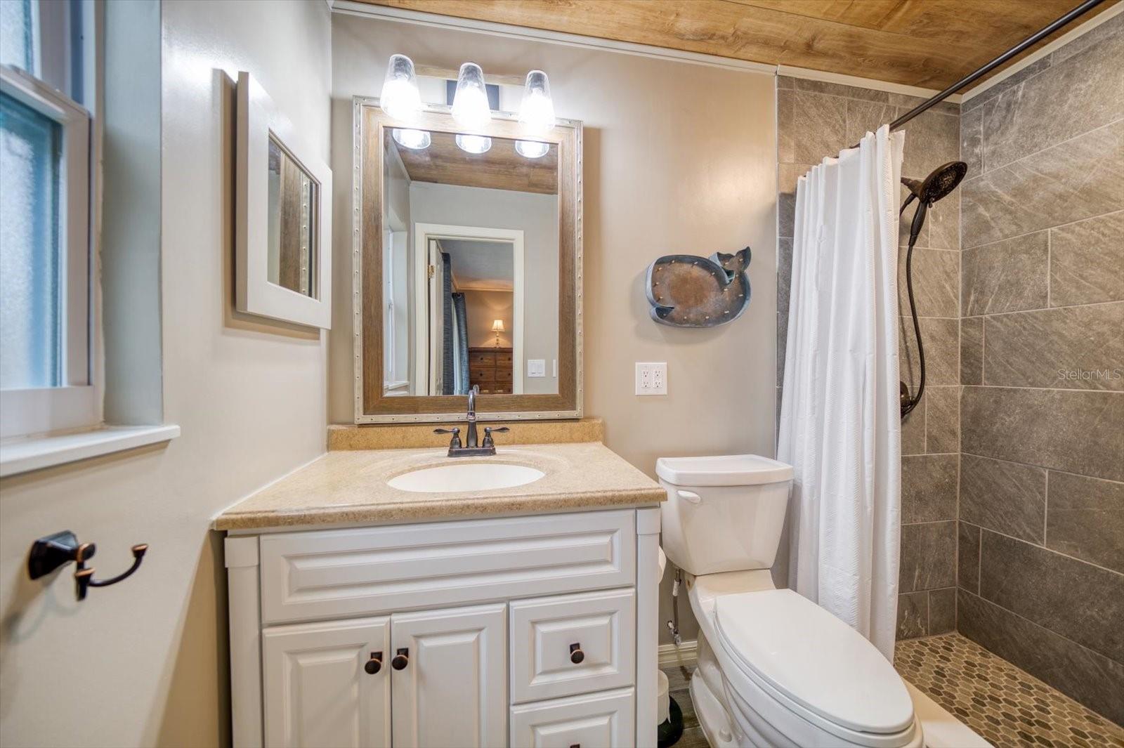 Image 17 of 40 For 2202 Lauren Dr