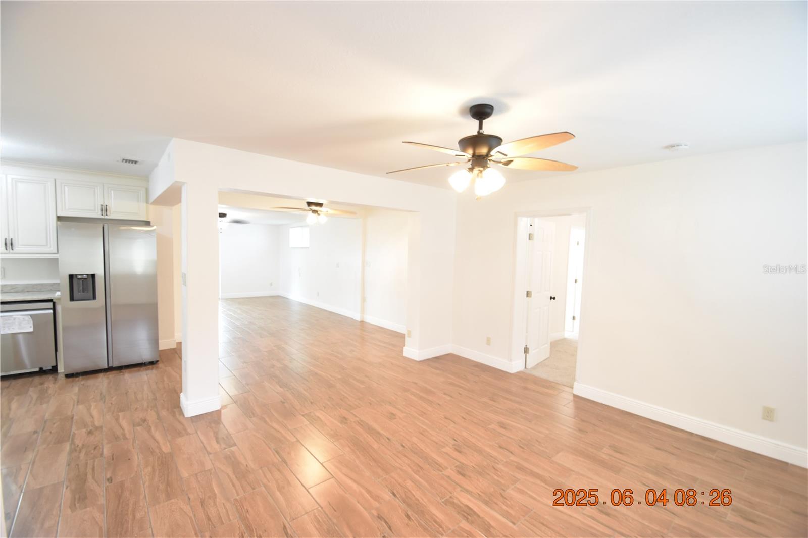 Image 15 of 42 For 417 Country Club Drive