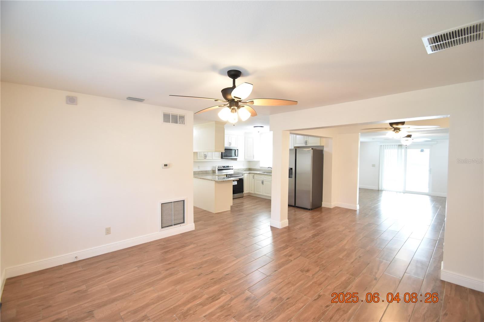 Image 16 of 42 For 417 Country Club Drive