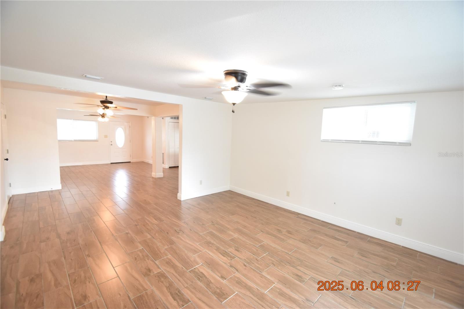 Image 22 of 42 For 417 Country Club Drive
