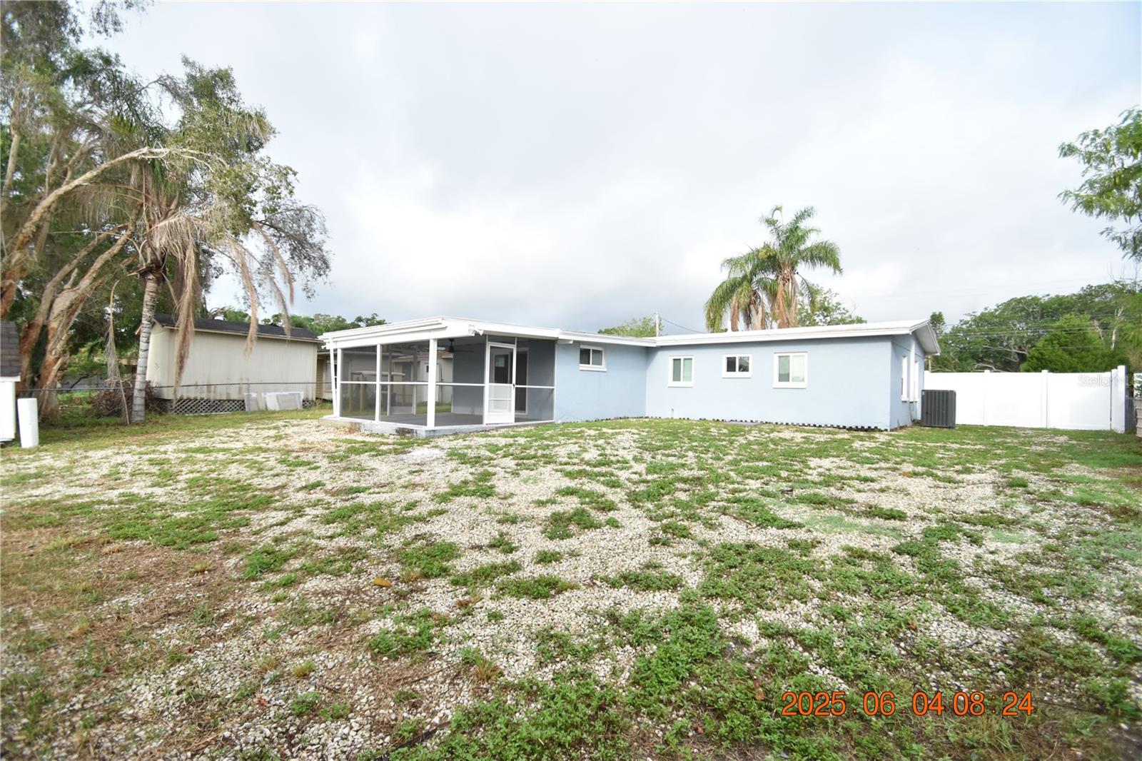 Image 6 of 42 For 417 Country Club Drive