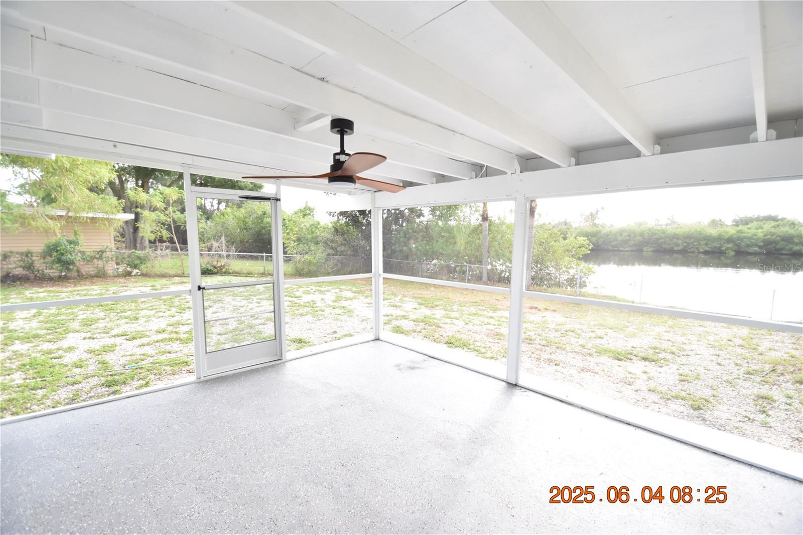 Image 9 of 42 For 417 Country Club Drive