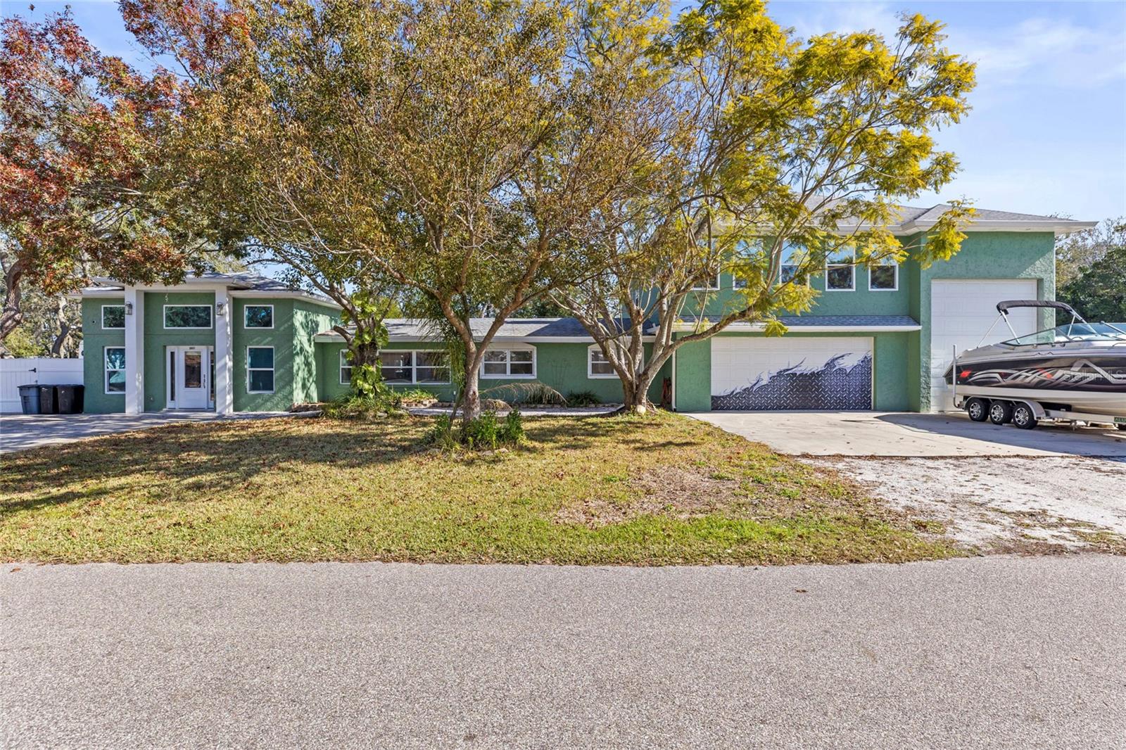 Image 2 of 66 For 5657 Oceanic Road