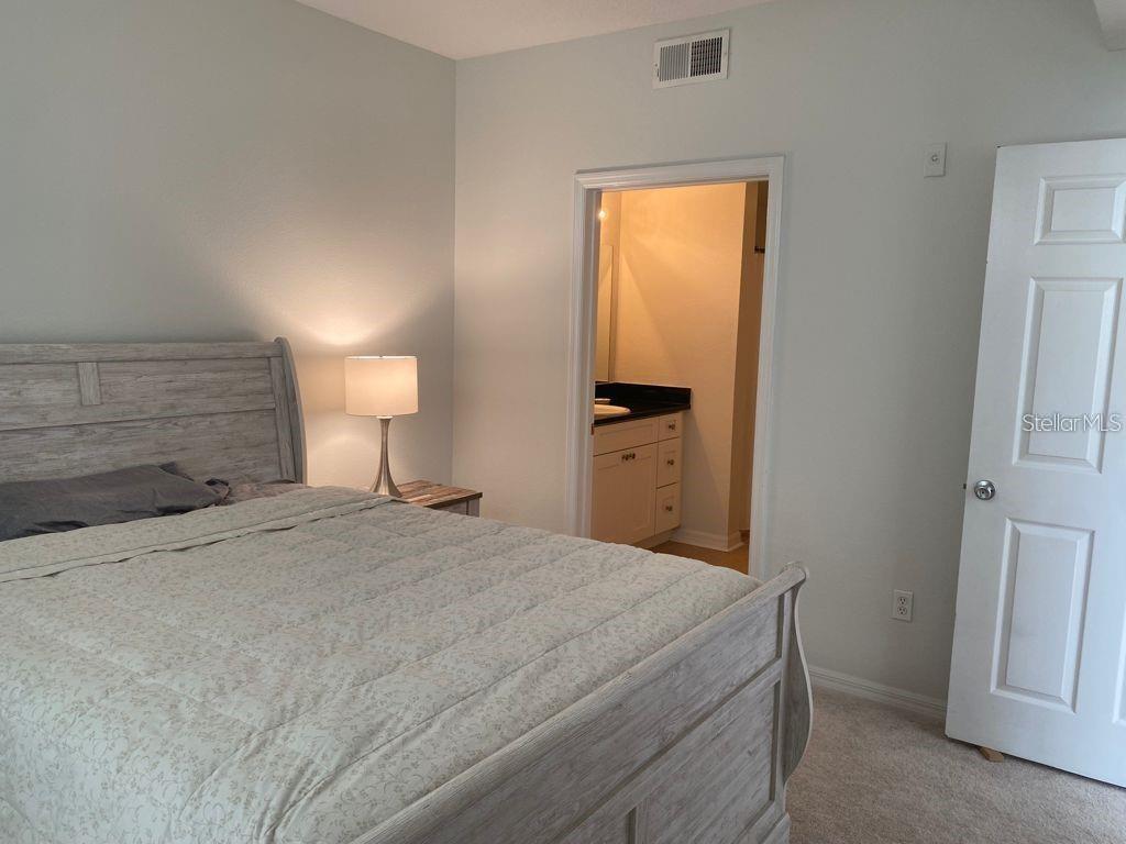 Image 7 of 14 For 501 Knights Run Avenue 2218