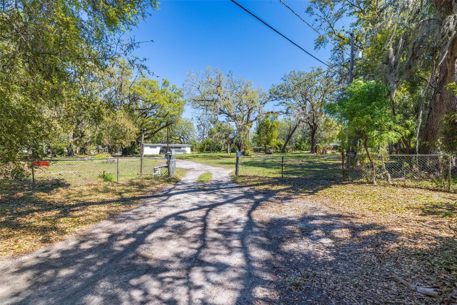 Image 10 of 46 For 11336 Russell Drive