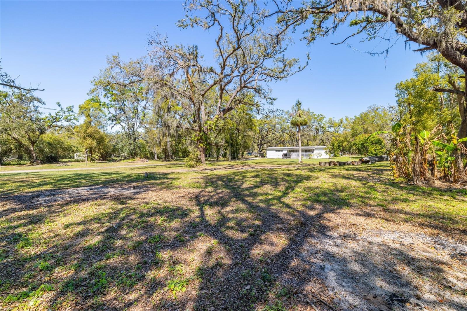 Image 12 of 46 For 11336 Russell Drive